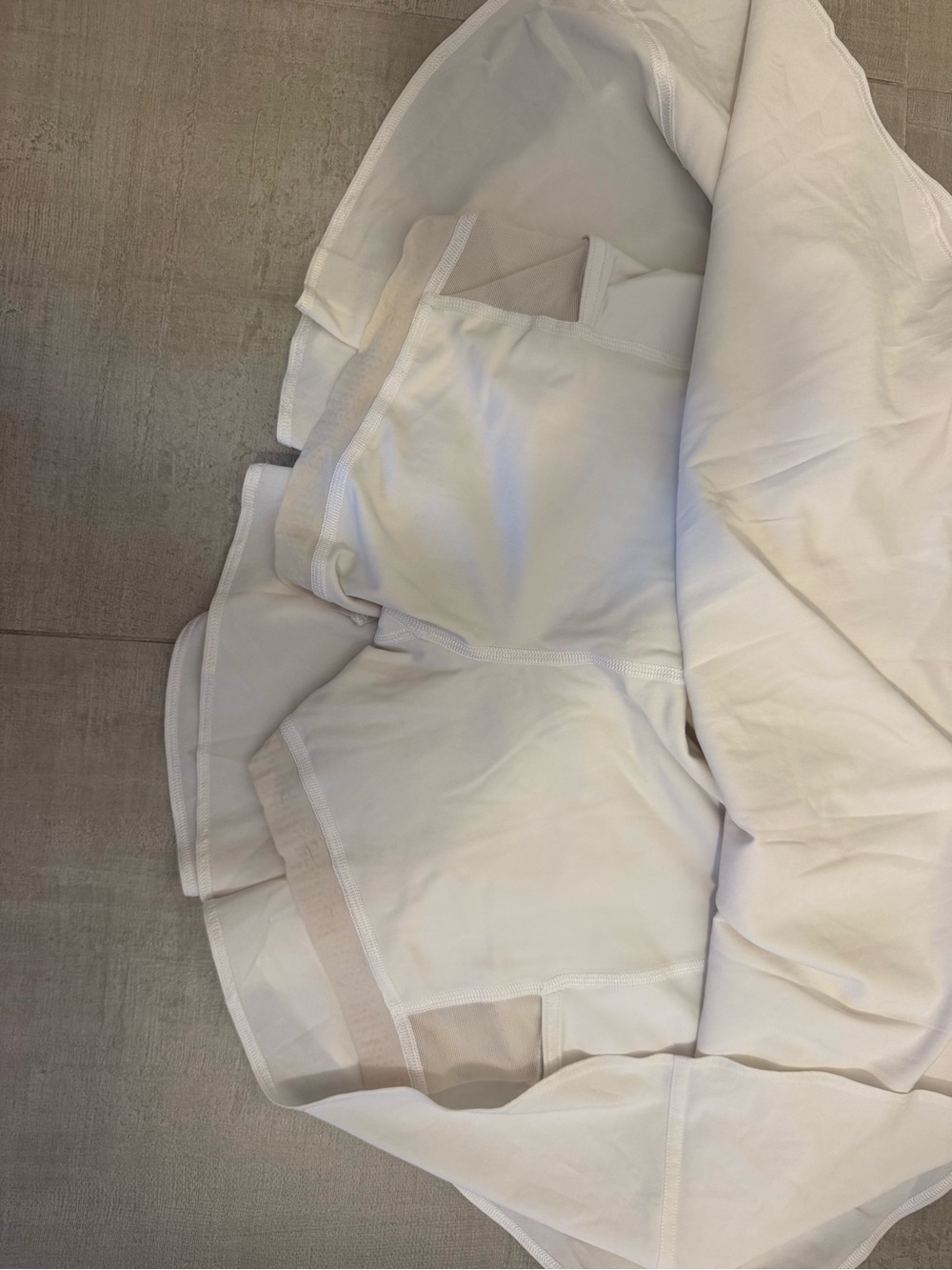 lululemon athletica White Layered Flowy Tennis Skirt - Picture 3 of 3